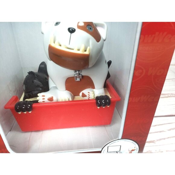 WoW Wee Robotics Chatterbot Cat and Dog Animated Desktop Stand Alone Speaker Des - Picture 3 of 12